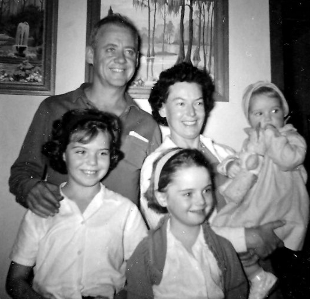 Fred Bleich, Marie Bleich (Jones) and daughters
